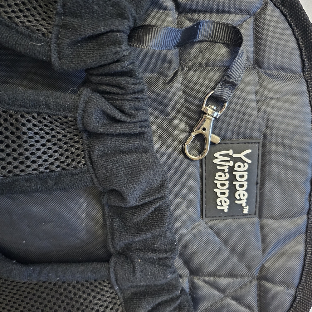 NWT Yapper Wrapper Front Pack Black Mesh Dog Cat Carrier - Picture 3 of 8